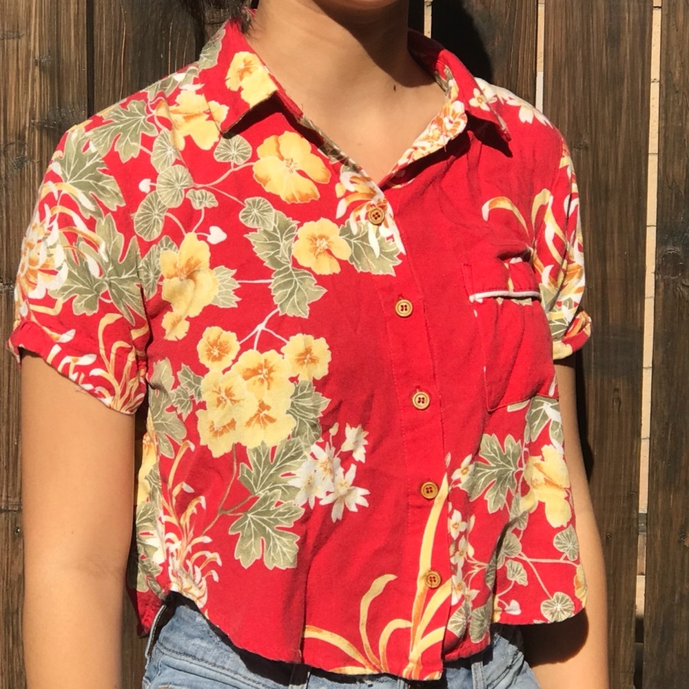 Forever 21 Hawaiian crop top